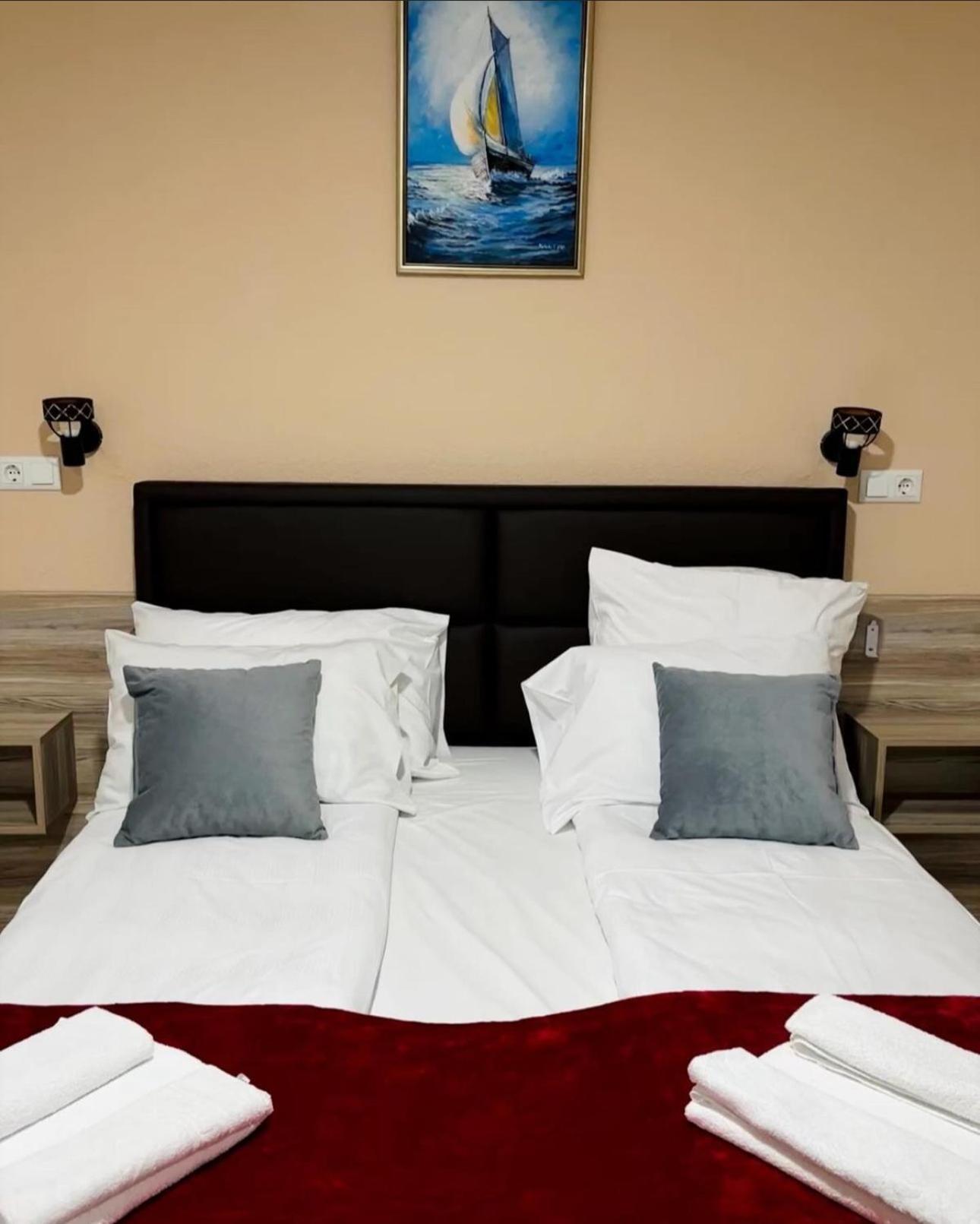 Hotel Casablanca Gorazde Eksteriør billede